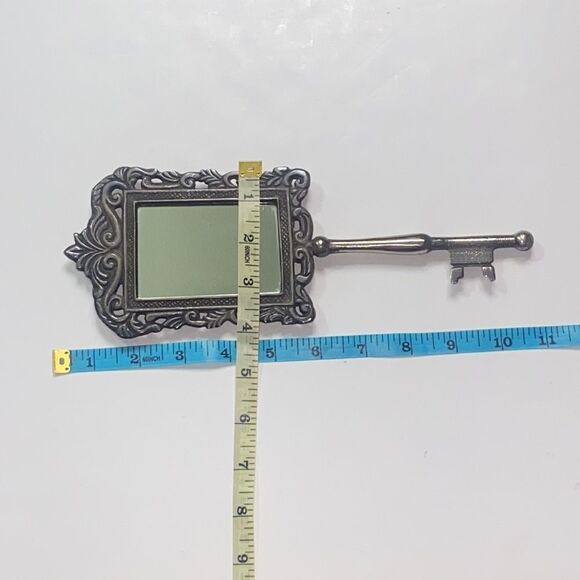 Vintage Style Hand Mirror Skeleton Key Picture Frame Wonderland Made In India - Picture 10 of 12